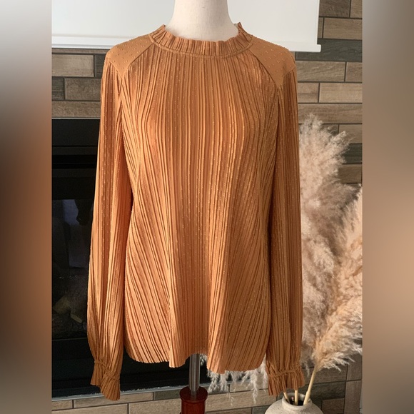 NWT Sezane Sibie Pleated Mock Neck Blouse Gold Size 38 (US 6) - Picture 3 of 9
